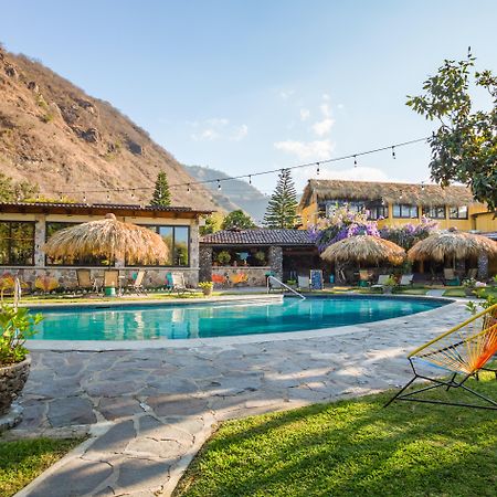 Socialtel Atitlan Hotel Panajachel Ngoại thất bức ảnh