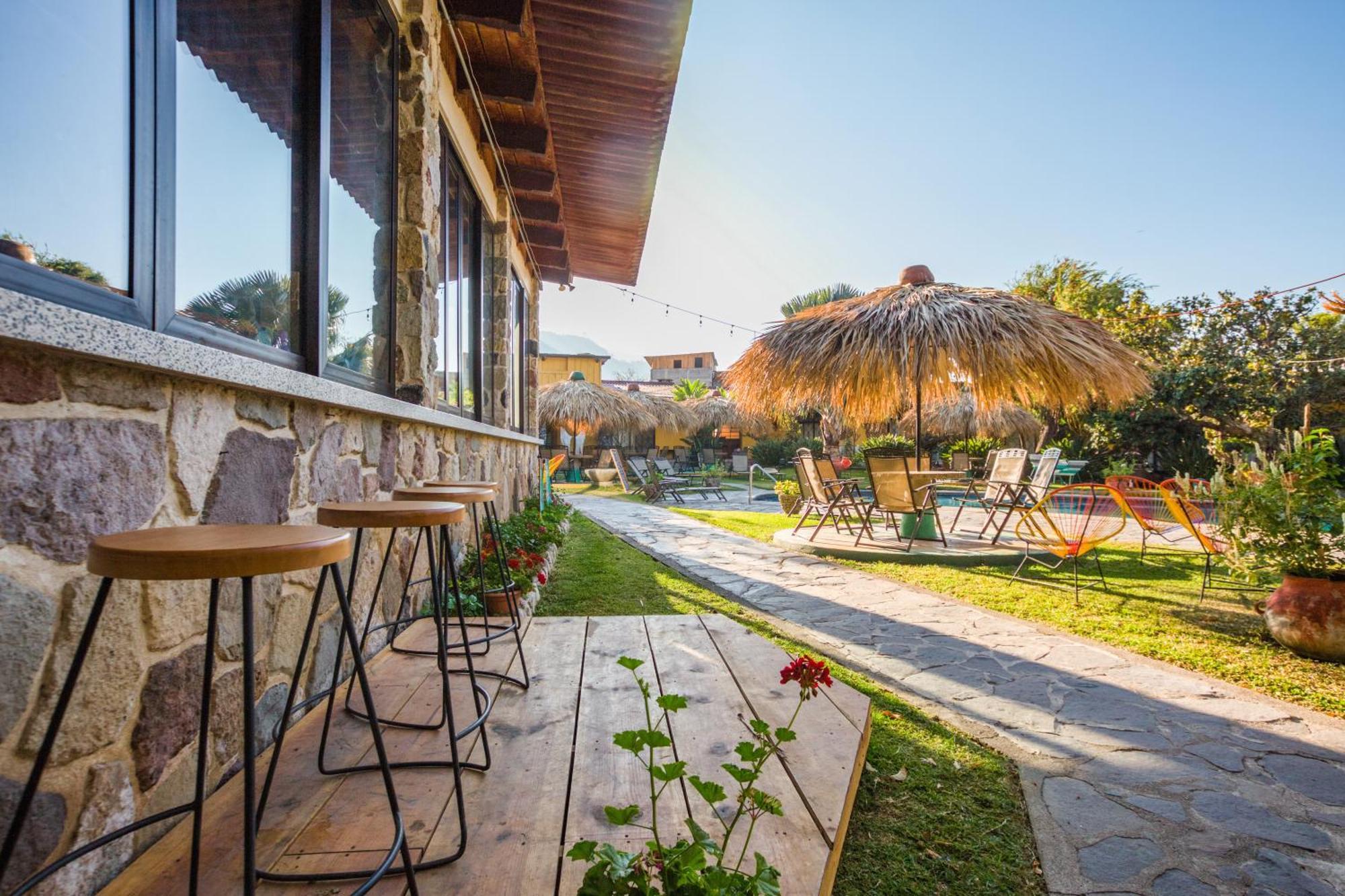 Socialtel Atitlan Hotel Panajachel Ngoại thất bức ảnh