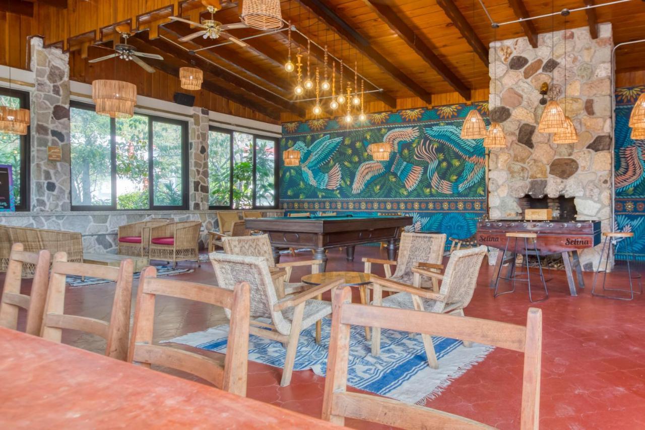 Socialtel Atitlan Hotel Panajachel Ngoại thất bức ảnh